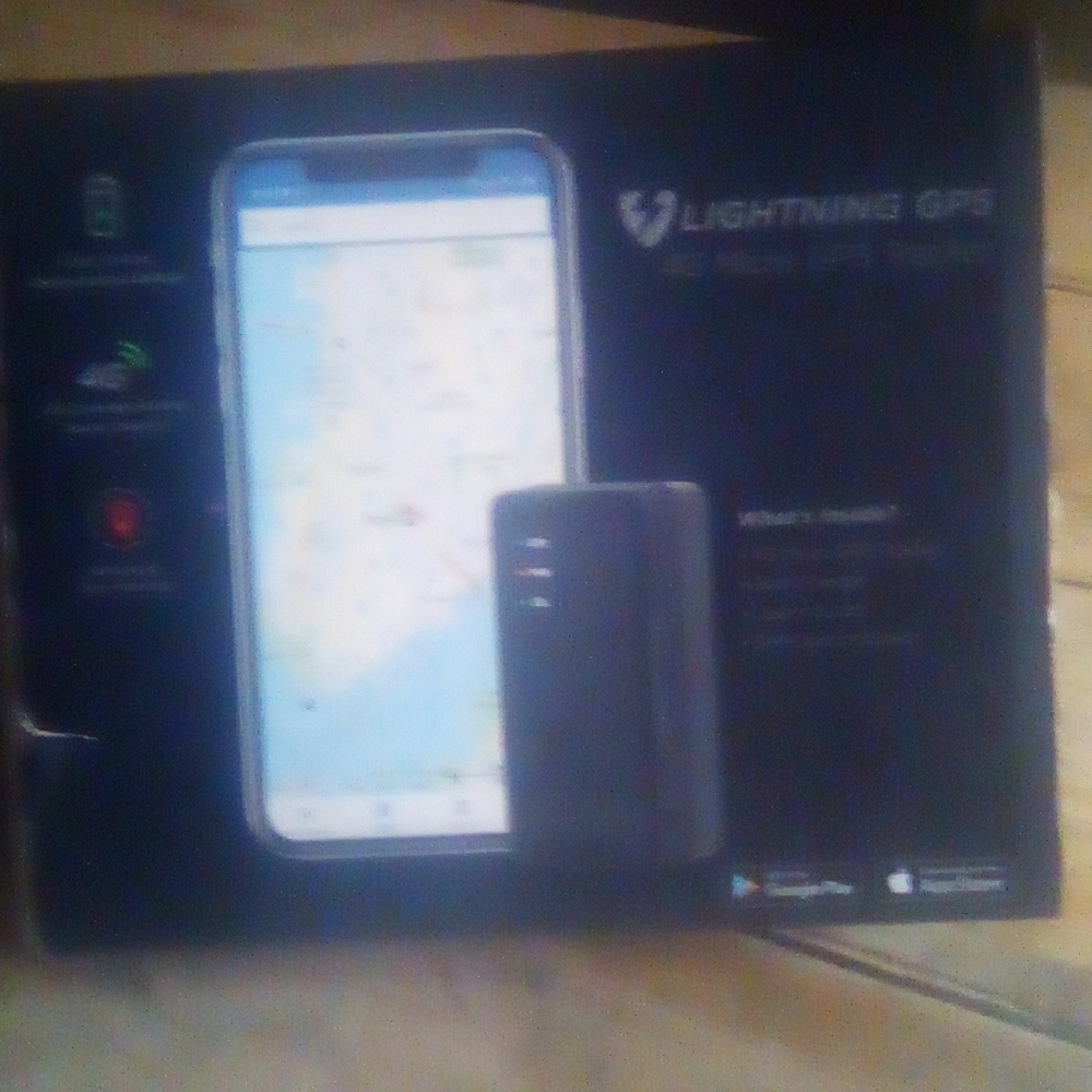 Lightning GPS 4G micro GPS tracker